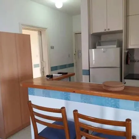 Apartament Regina Gardens: Spacious 2 Bedroom Pafos
