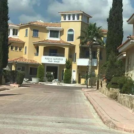 Regina Gardens: Spacious 2 Bedroom Apartament *