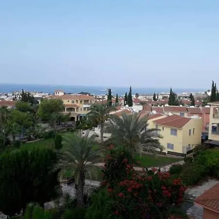 Regina Gardens: Spacious 2 Bedroom *
